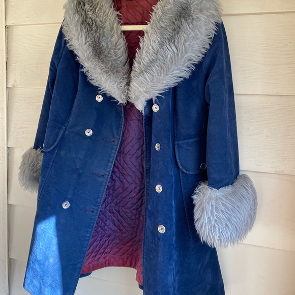 Vintage 60s Blue Velvet Fur Trimmed Coat size Medium - Picture 7 of 8